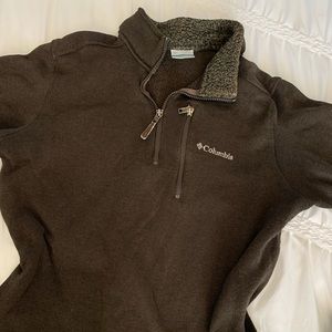 Columbia quarter zip up